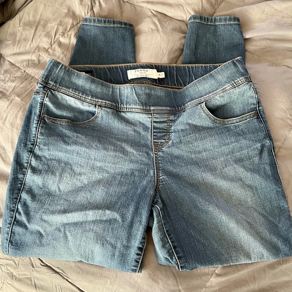 Torrid medium wash Lean Jean sz 1R 👖 - Picture 2 of 6